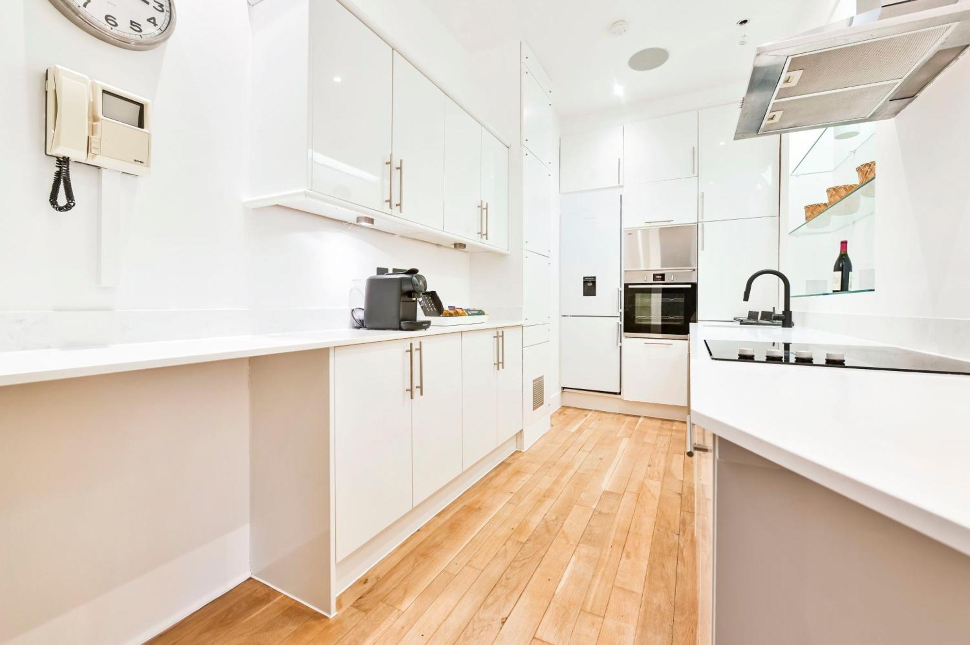 לונדון Wonderful Fitzrovia 3 Bed Apartment מראה חיצוני תמונה