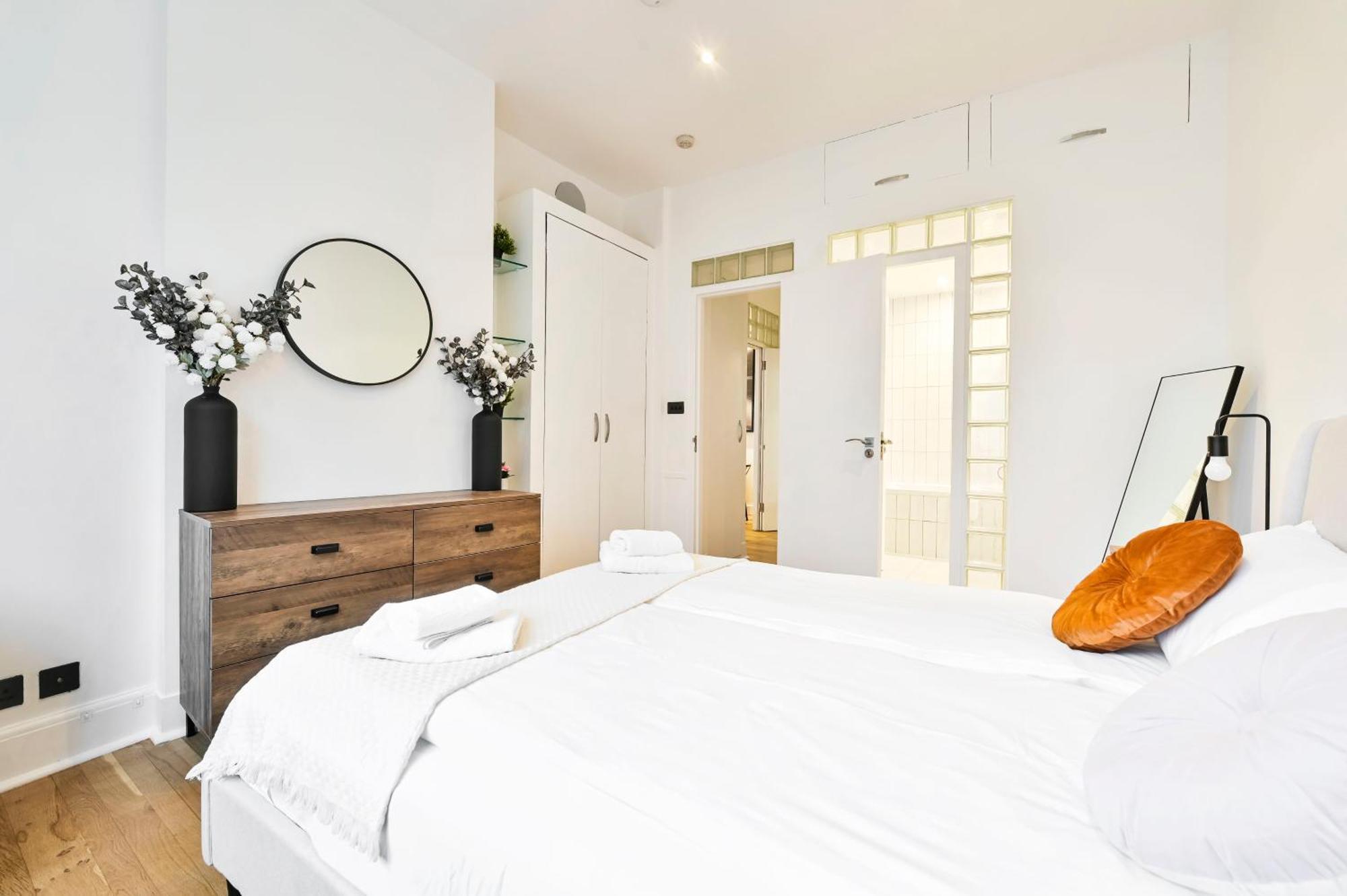 לונדון Wonderful Fitzrovia 3 Bed Apartment מראה חיצוני תמונה